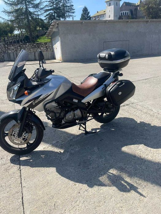 Motocicletă Suzuki V-strom 650