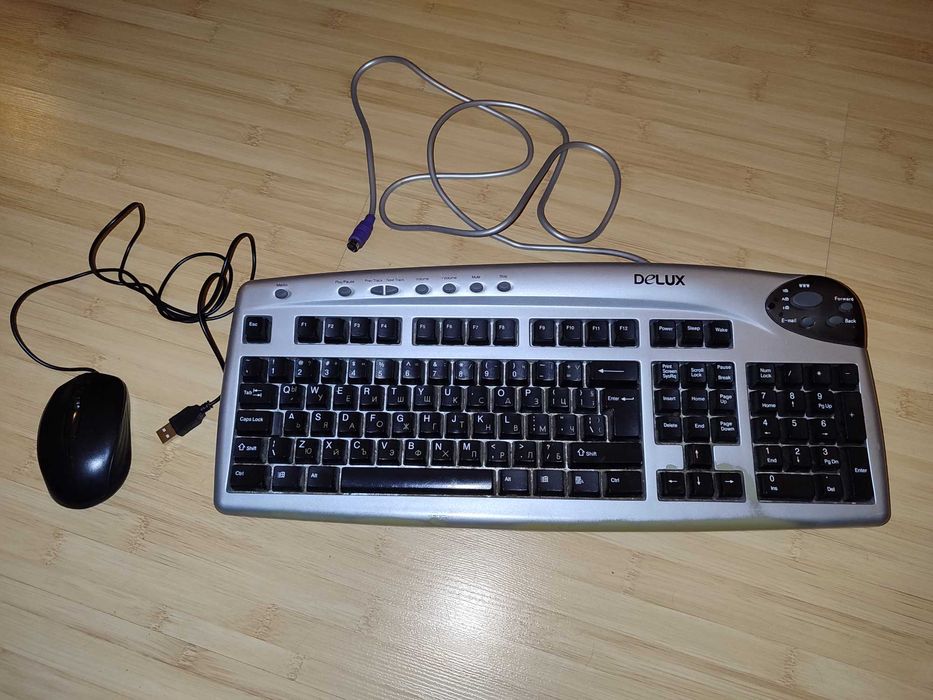 стационарен компютър HP Z200 Workstation