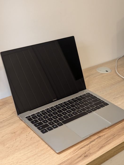 Huawei MateBook X Pro (3K Touchscreen) – Unic Proprietar