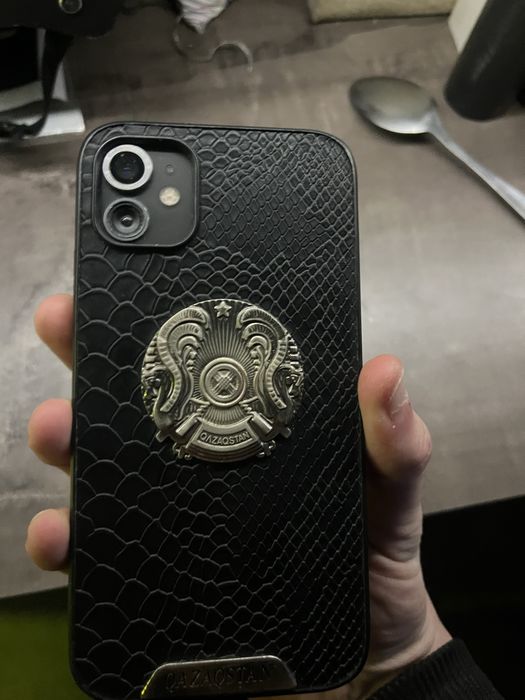 Айфон 11, в хорошем состояние