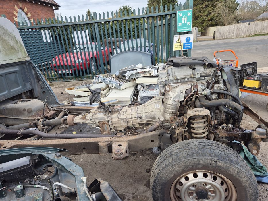 Piese mitsubishi l200 2.5 diesel an 2007