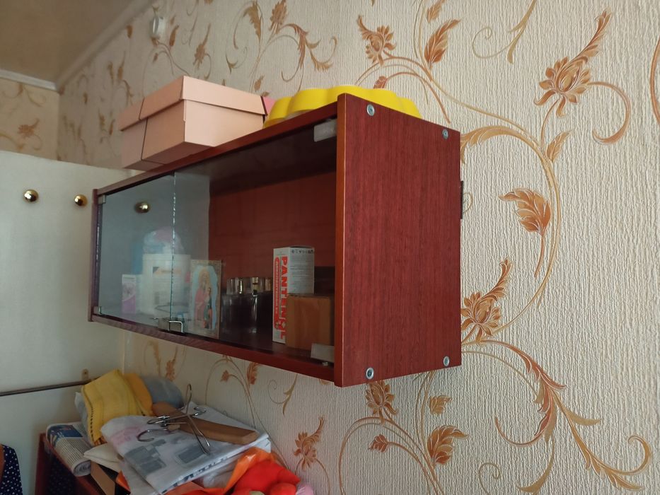 Продам полки. Две штуки