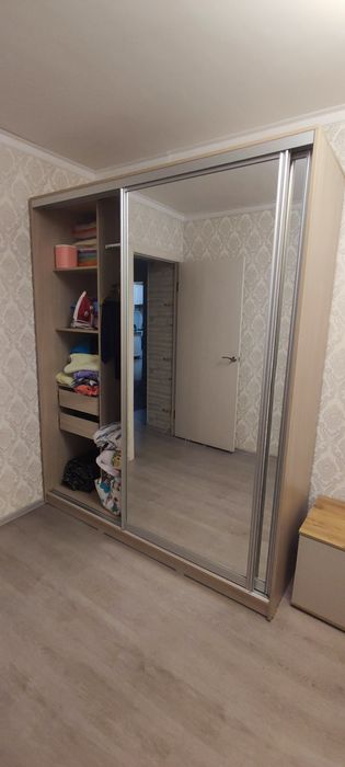 Продаю шкаф купе