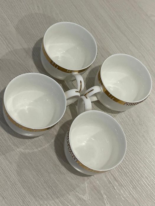 Продам набор кружек со стразами!