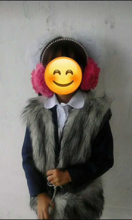 Безрукавка для девочка. 4000тт