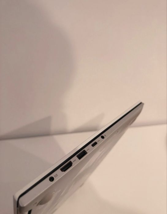 Asus vivobook i7