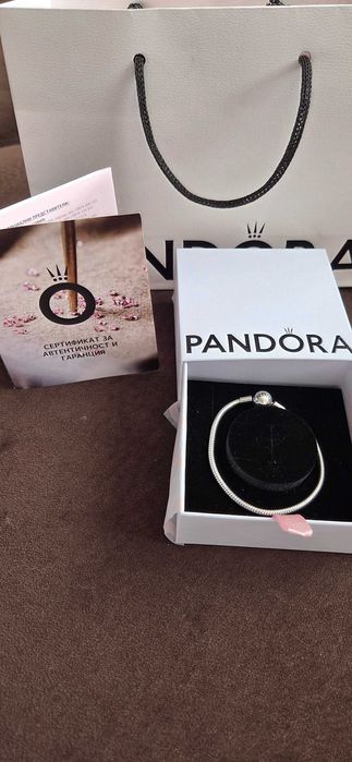 Оригинална неизползвана гривна Pandora 18см
