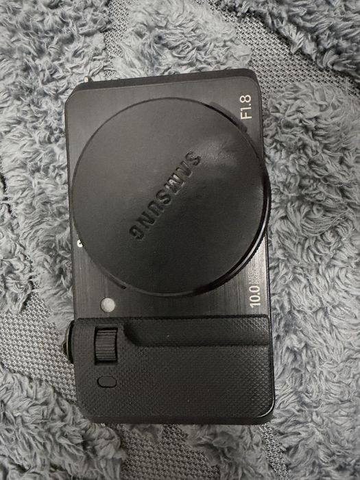 Продам камеру SAMSUNG
