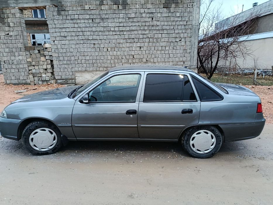 Nexia 1.6 Dons sotiladi