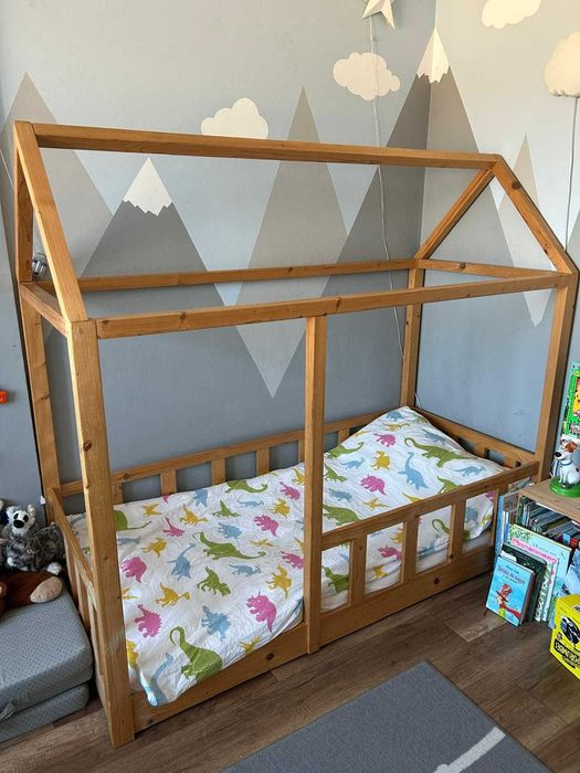 Pat casuta cu saltea - tip Montessori