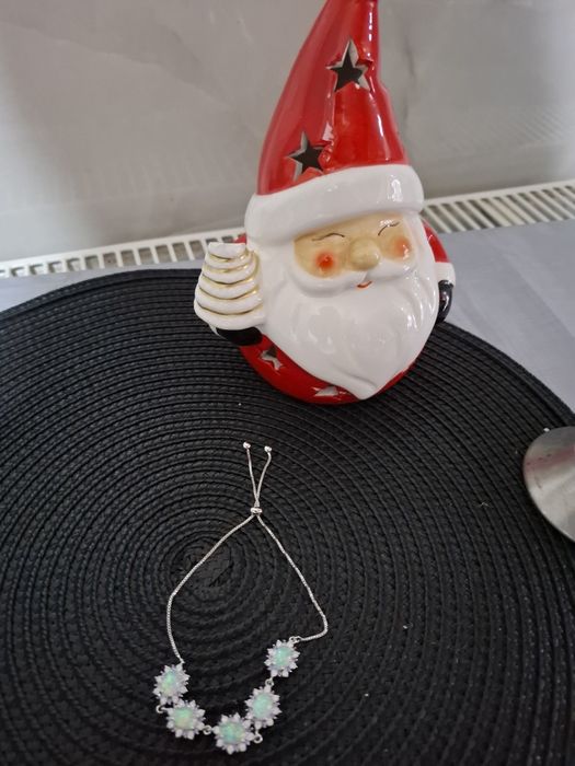 Bratara reglabila cu opal elegantă si usor de purtat