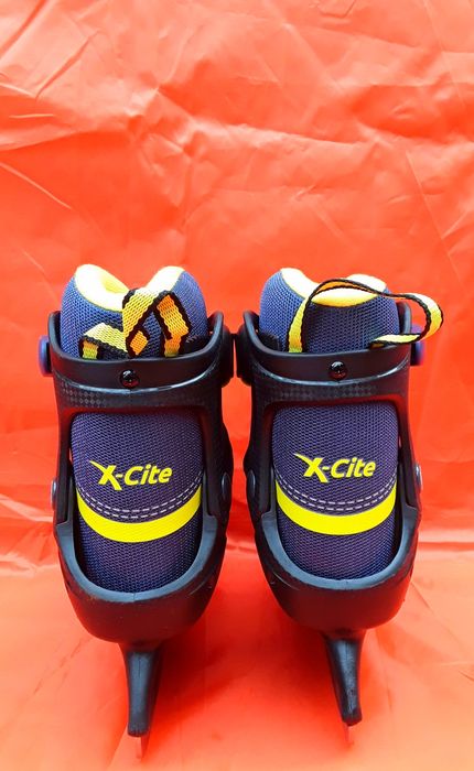 Patine premium X-CITE măsură 33 - 37 reglabila NOI - 170 Lei