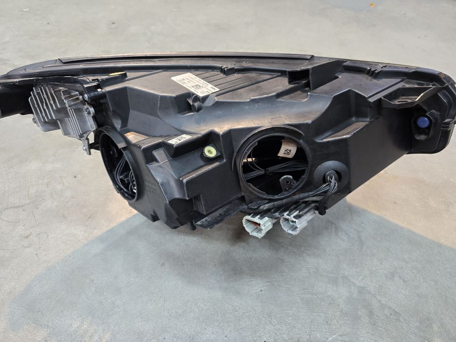 Фара левая/правая infiniti q30