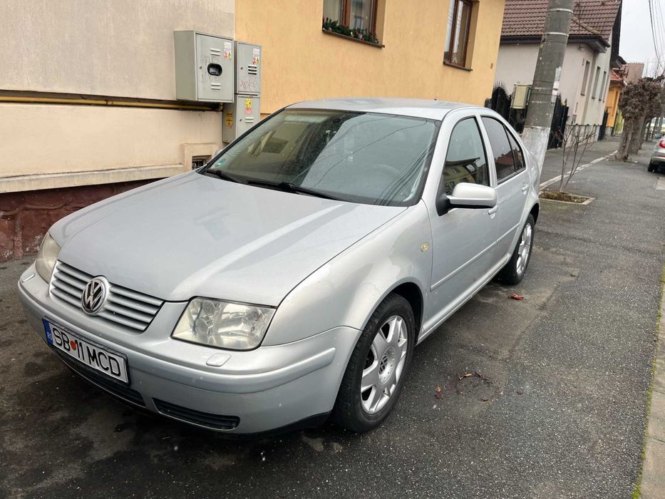 Vand VW Bora 1,6 benzina