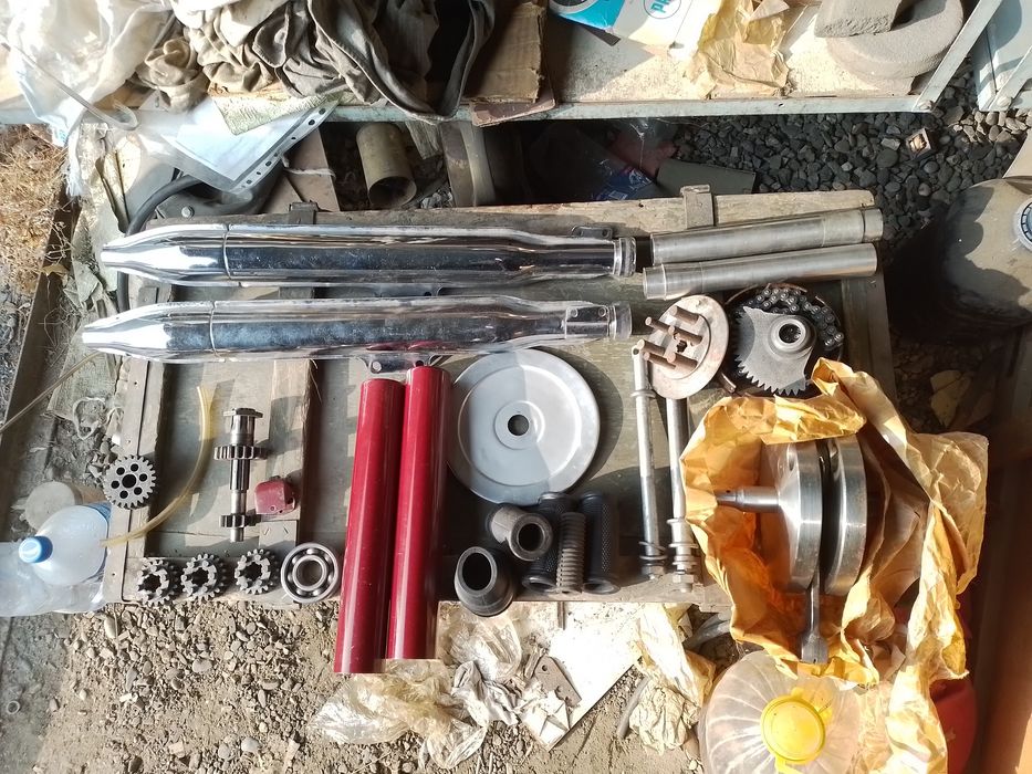 Продаётся запчасти на Яву