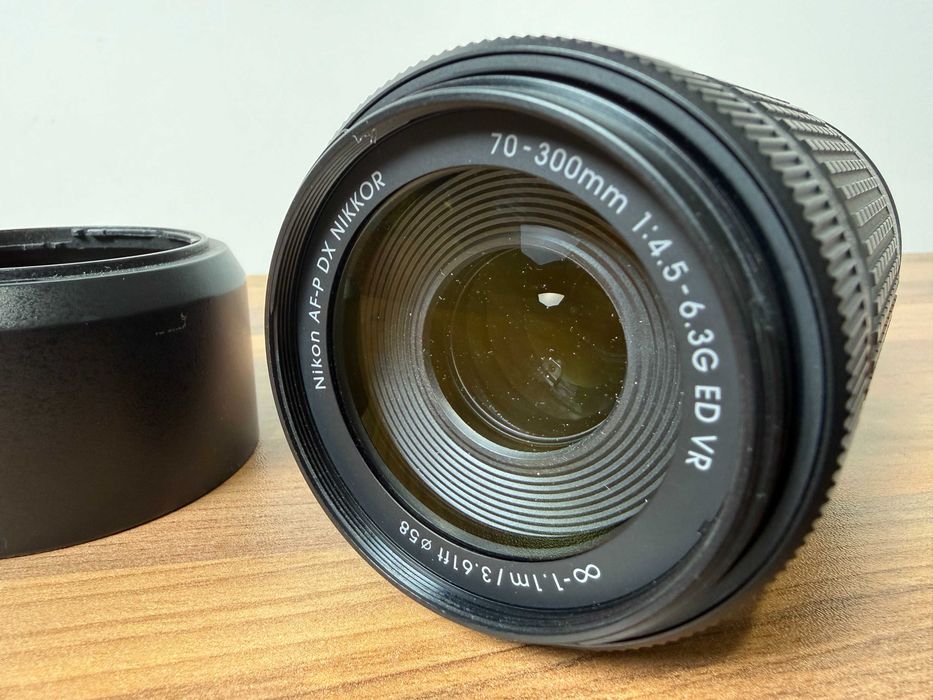 Teleobiectiv Nikon AF-P 70-300mm f/4.5-6.3G ED VR – Performanță cu un Mic Compromis