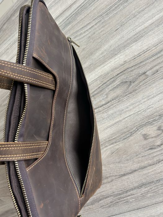 Продаю портфель кожаный