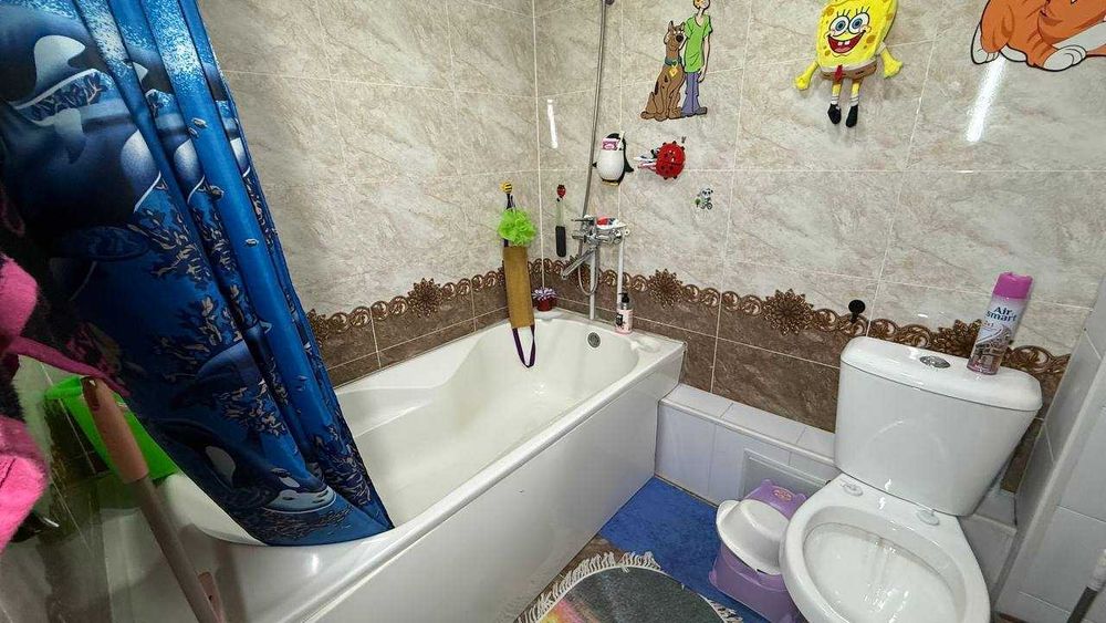 Ватний Платний Поликлиника 3қаватда 1хонали квартира сотилади.ID: 1784