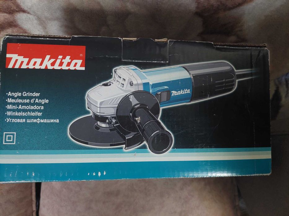 углошлифовальная машина-болгарка MAKITA  9558HN - НОВЫЙ