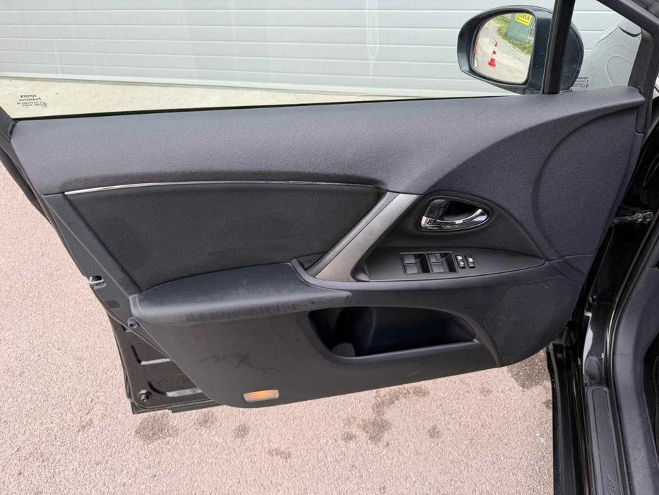 Toyota Avensis 2.0D-4D