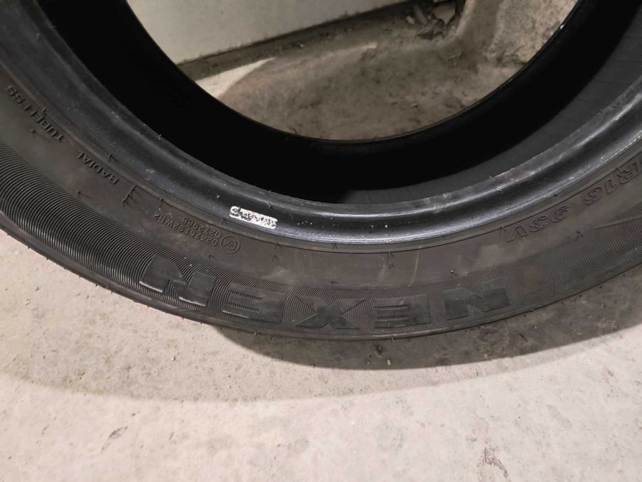 NEXEN 215/55/16 93v