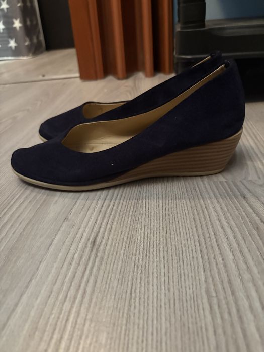 Pantofi eleganti
