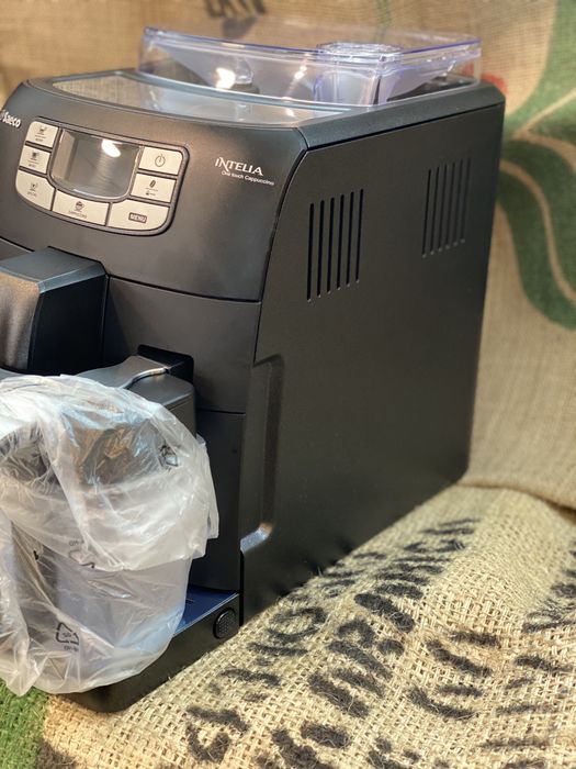 Saeco Intelia capucino 1400lei revizionat