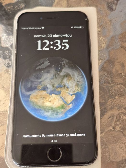 Iphone 8.      .