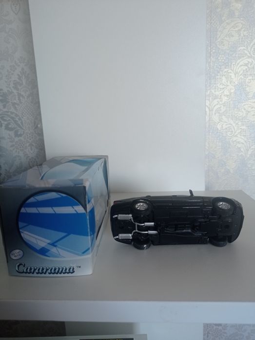 Модель Мерседес в масштабе 1 43.