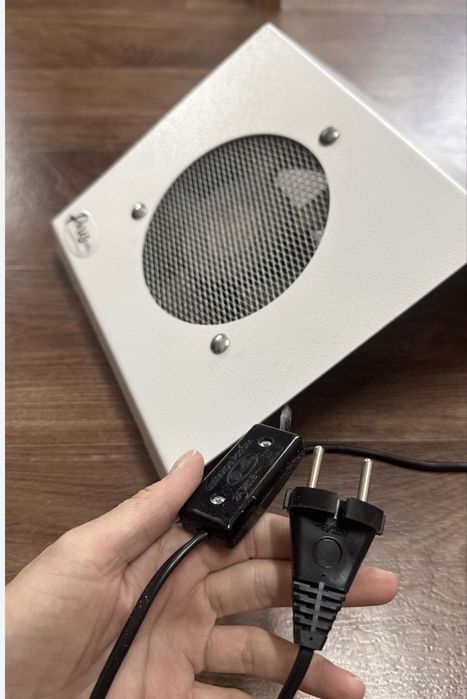 Продам пылесборник Paris Nails