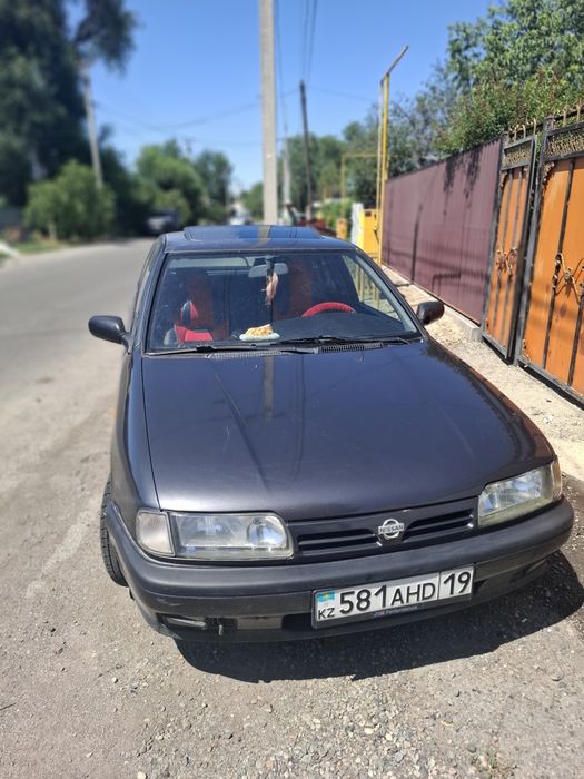 Продам ниссан машина