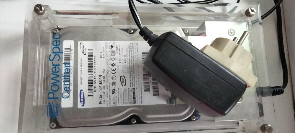 Продам срочно переносной жеский диск