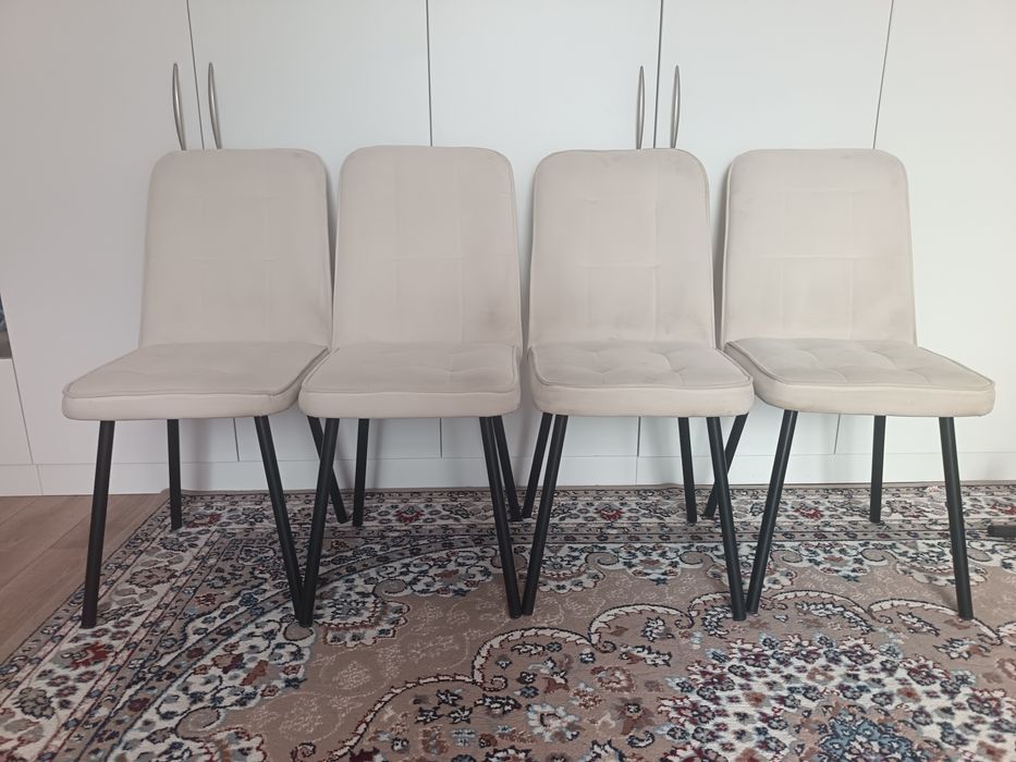 Үстел сатылады орындықтарымен де болады