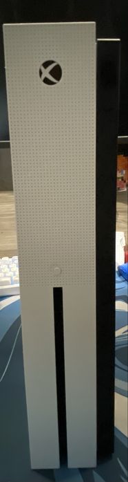 Обменяю xbox one s