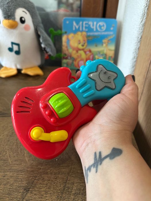 Лот музикални детски играчки €10