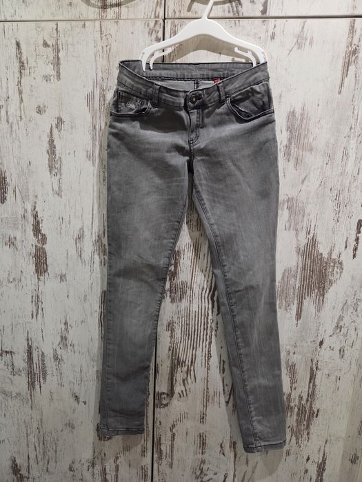 Унисекс сиви Дънки Guess