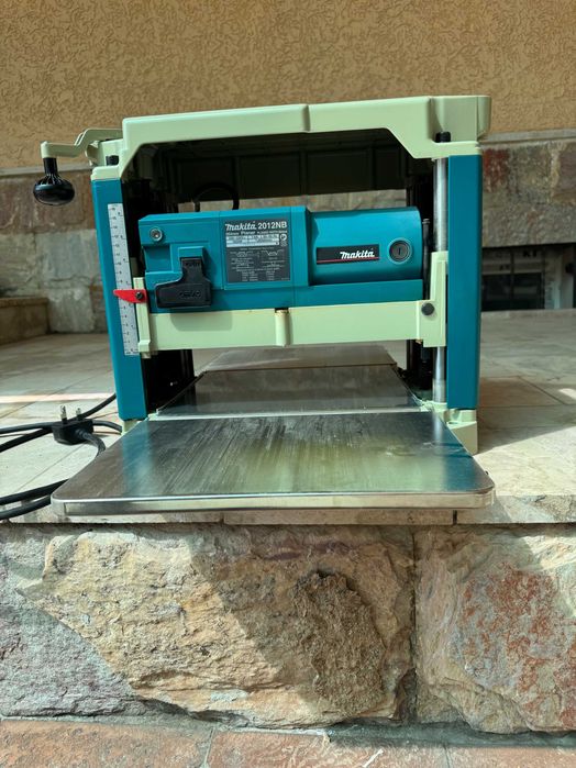 Reysmus MAKITA 2012 NB ishlatilmagan.