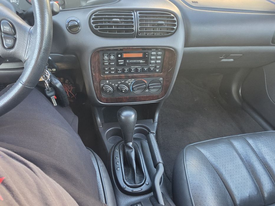 Chrysler Stratus