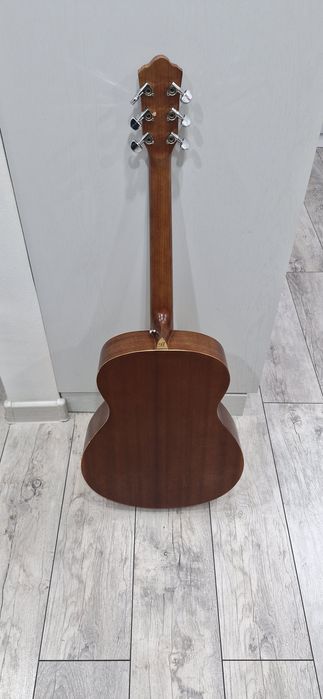 Гитара акустическая