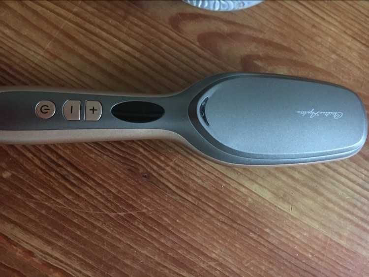 Четка за изправяне на коса Christina Aguilera