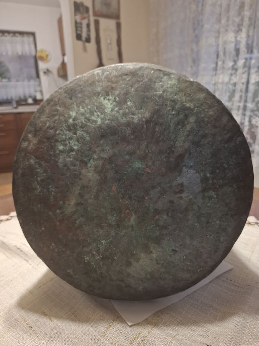 Продавам стар бъкърен казан.Без нагар.