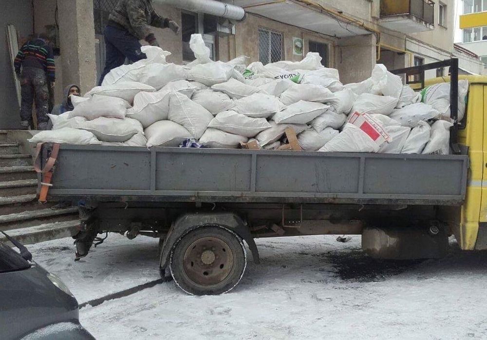 Transport moloz debarasare moloz