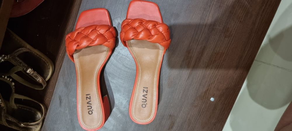 Чехли в корал Quazi. Черни с камъни.Меки чехли.Черни Luciano Baraccini