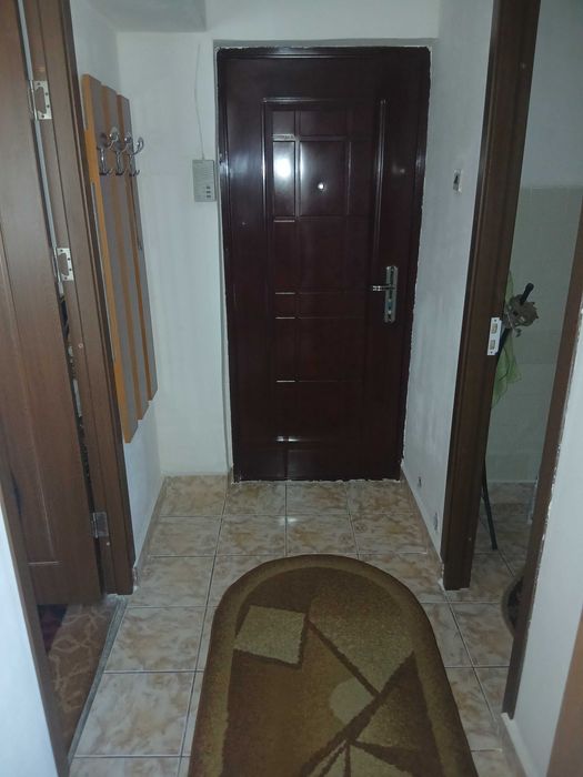 Garsoniera decomandata, 25,7 mp, zona Craiovita Noua