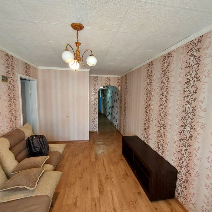 Продам квартиру 3-х комнатную