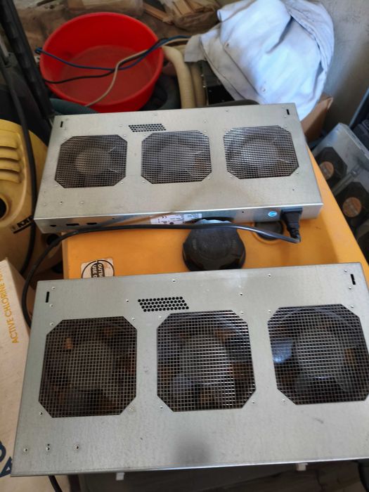 Шкафы серверные разные