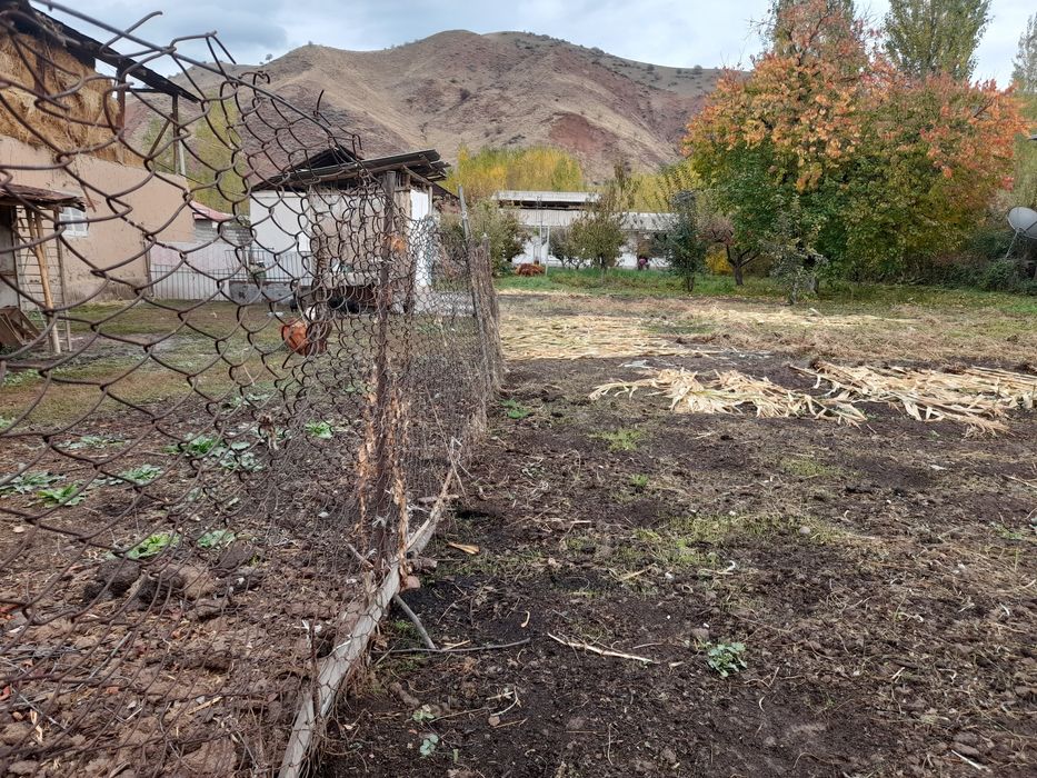 Dacha uchun yer sotiladi manzaralı joy seter gaz SUV xammasi yaxsh