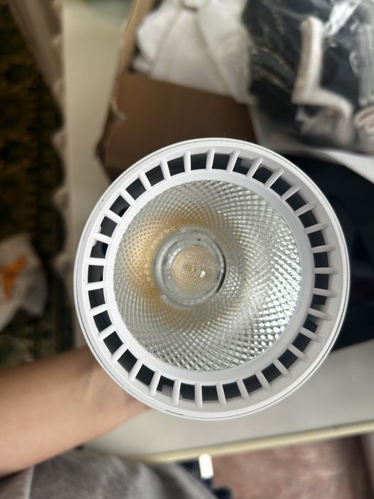 Трековые лампы (трек тоже)