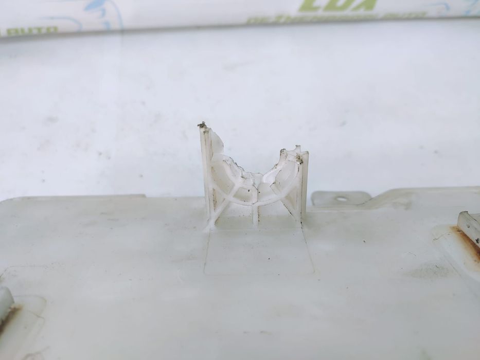 Vas lichid parbriz 3c0955453e Volkswagen VW Passat B6  [din 2005 pana  2010]