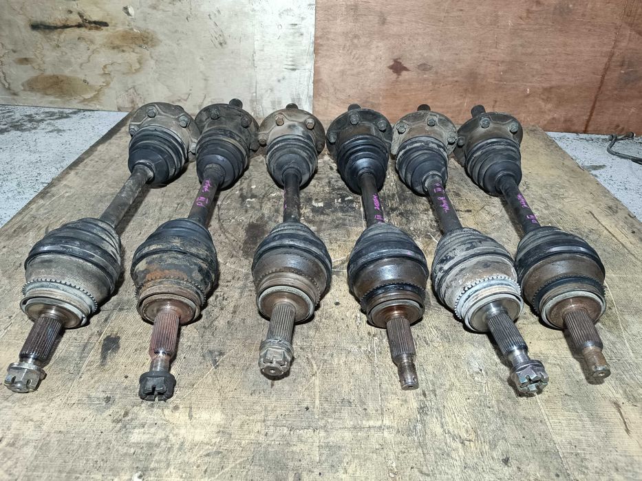 Привод задний левый правый Mitsubishi Pajero 3 бегемот шрус граната